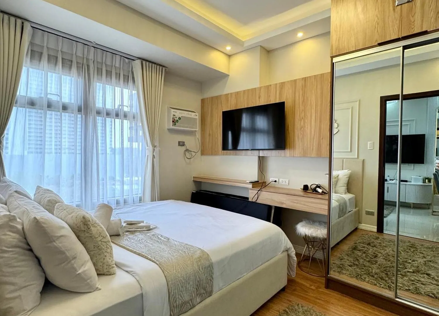 Manila Bay Suite contacts